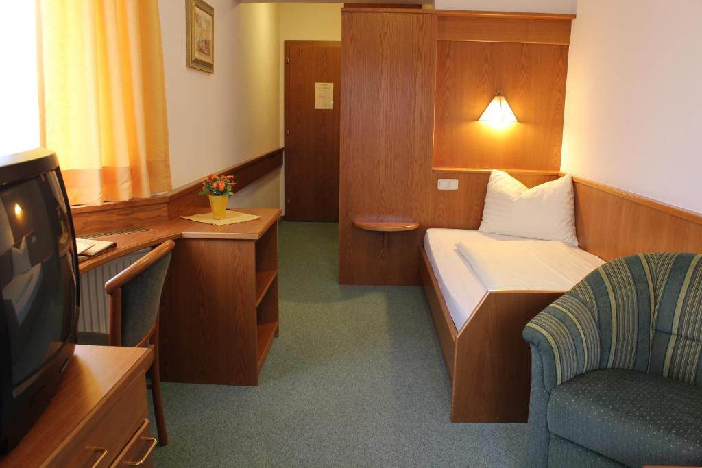 Hotel Lohninger-Schober Sankt Georgen im Attergau Quarto foto